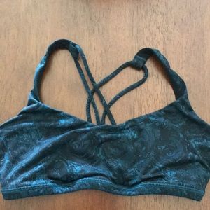 Lululemon Free 2 Be Bra